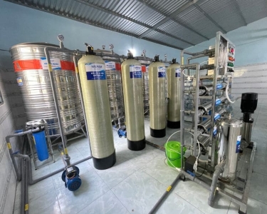 Dây chuyền sản xuất nước đóng bình – Giá & tư vấn chi tiết