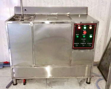 Máy rửa bình tự động cho nước uống đóng bình