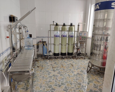 Nước đóng bình được sản xuất như thế nào?