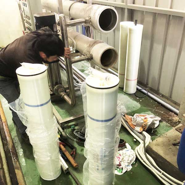 Hoá chất súc rửa Màng RO