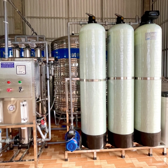 Hệ thống lọc nước 1.200Lit/h, Chiết rót thủ công